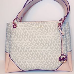 MICHAEL KORS Nicole Powder Blush MLT